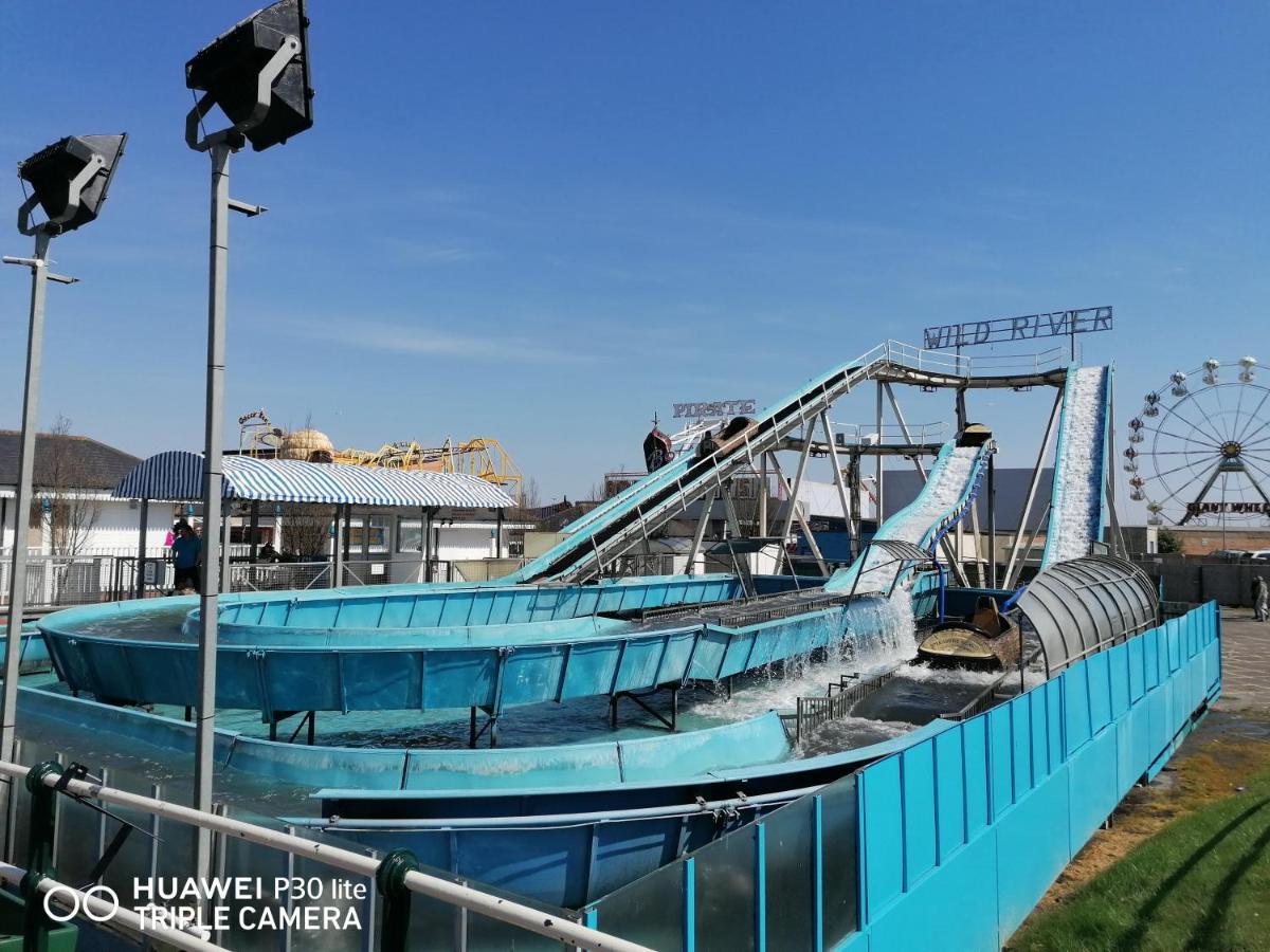 Roman Bank With Spa Bath, Terrace And Mermaid'S Teepee スケッグネス エクステリア 写真